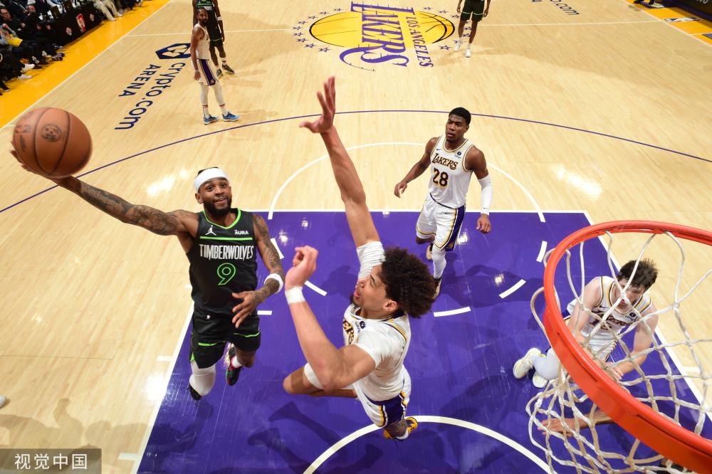 球队迅速拿 球队迅速拿